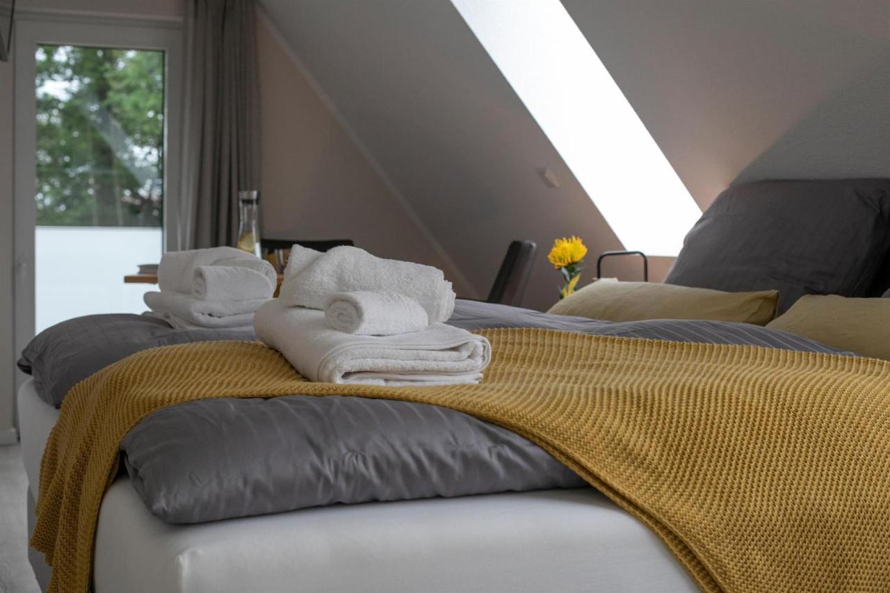 Plauderei Cafe Und Hotel Bad Zwischenahn Bagian luar foto