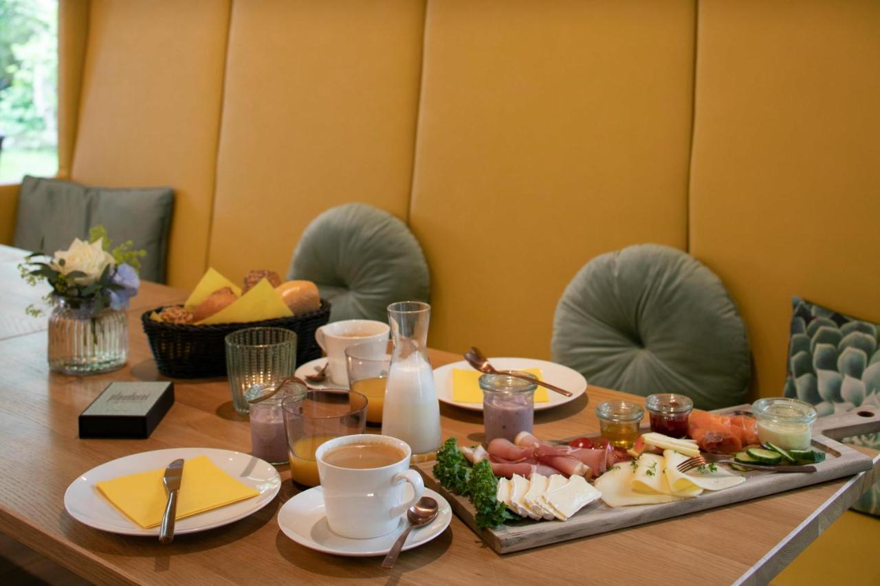 Plauderei Cafe Und Hotel Bad Zwischenahn Bagian luar foto