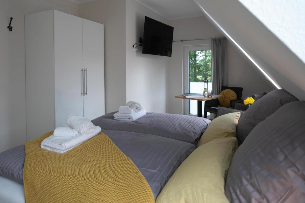 Plauderei Cafe Und Hotel Bad Zwischenahn Bagian luar foto